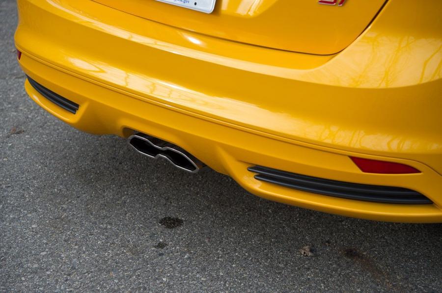  Ford Focus ST 2013 года  (фото 34 из 92)